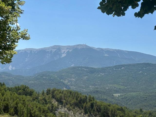 Gites Les Rochers De Plaisians Екстериор снимка
